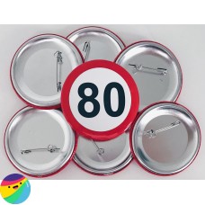 Broška s prometnim znakom za 80 let Broška s prometnim znakom za 80 let